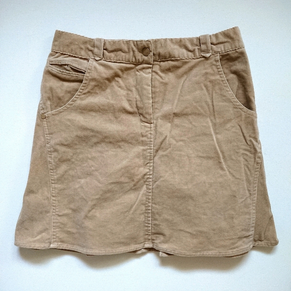 💖2/$15💖 Y2K Beige Corduroy Pleated Back Mini Skirt